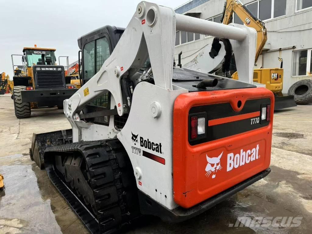Bobcat T 770 Smykem řízené nakladače
