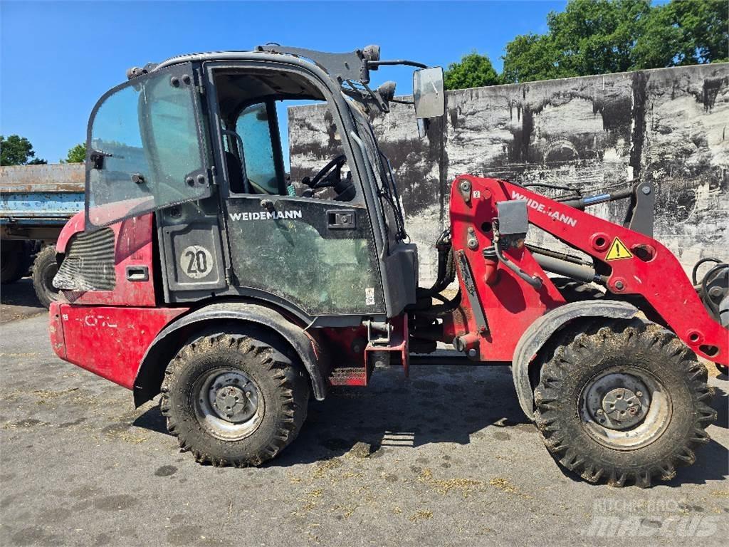 Weidemann 2070 CX Smykem řízené nakladače