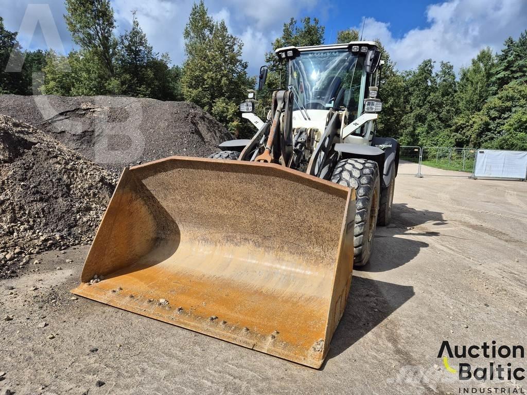 Volvo L 90 Kolové nakladače