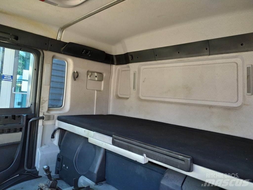 MAN TGS EURO 6 Kabiny a interiér