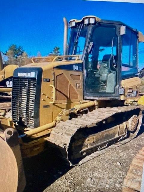CAT D 4 K XL Pásové dozery