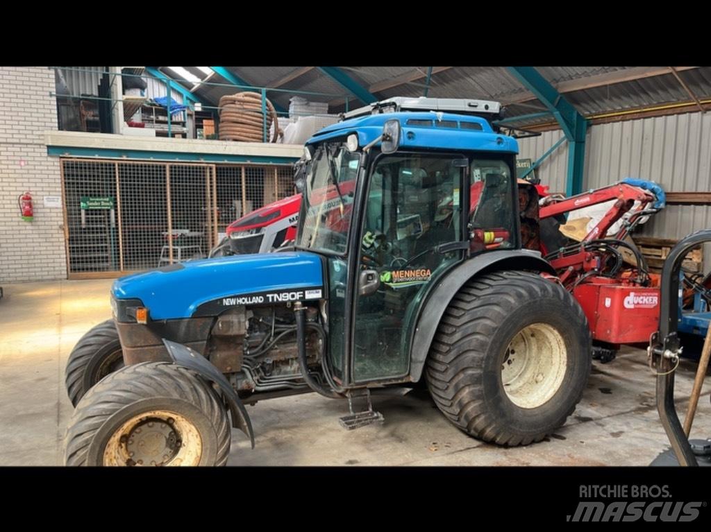 New Holland TN 90 F Traktory