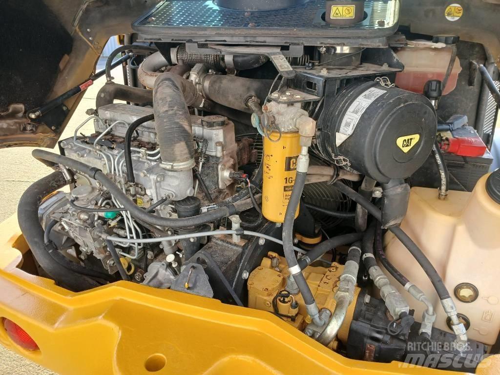 CAT 906H, Hjullastare Kolové nakladače