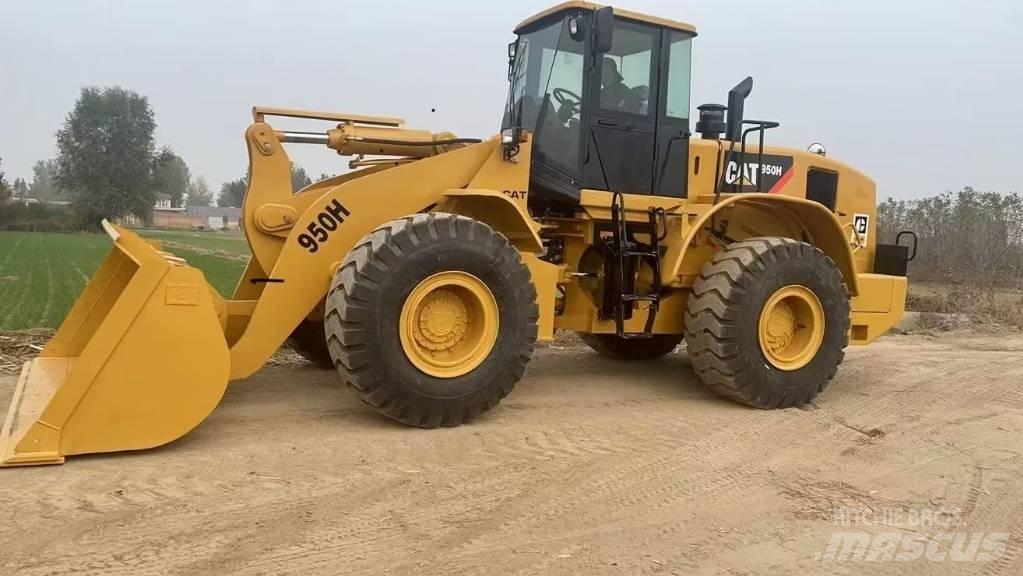 CAT 950H Kolové nakladače