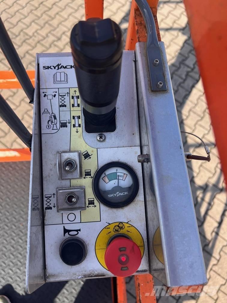 SkyJack SJ III 4626 Nůžková zvedací plošina