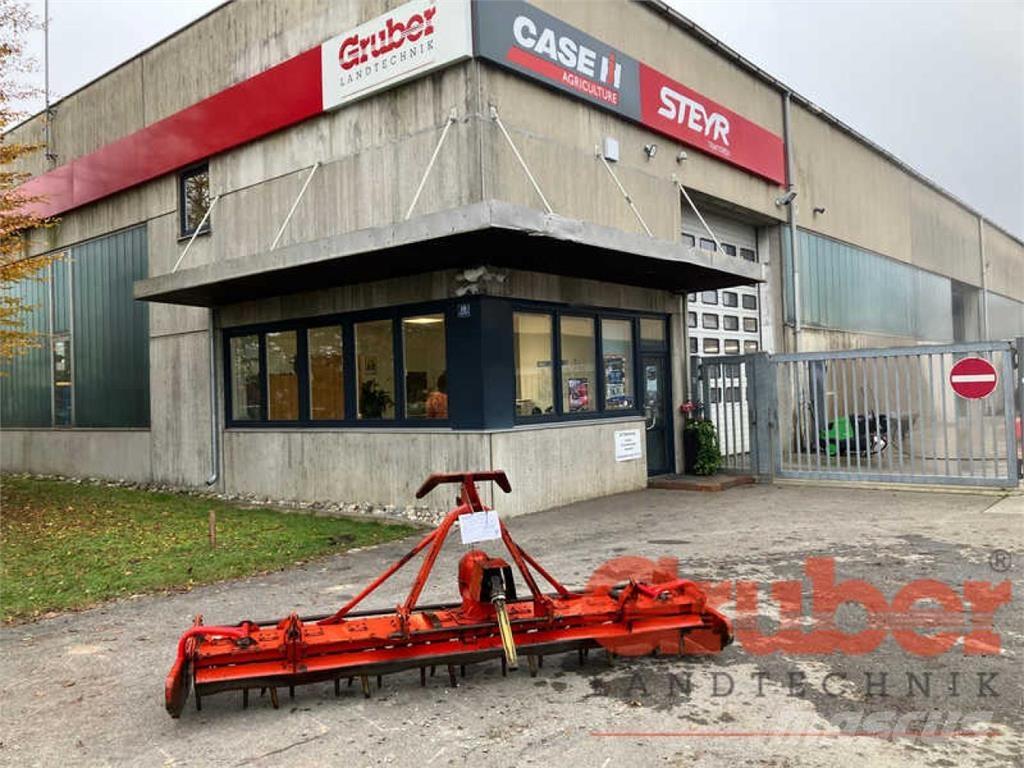 Lely 3000 Rotační brány a půdní frézy