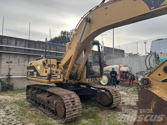 CAT 318B Speciální bagry