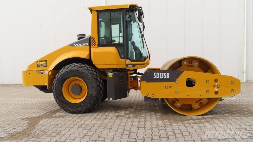 Volvo SD 135 B Tahačové válce