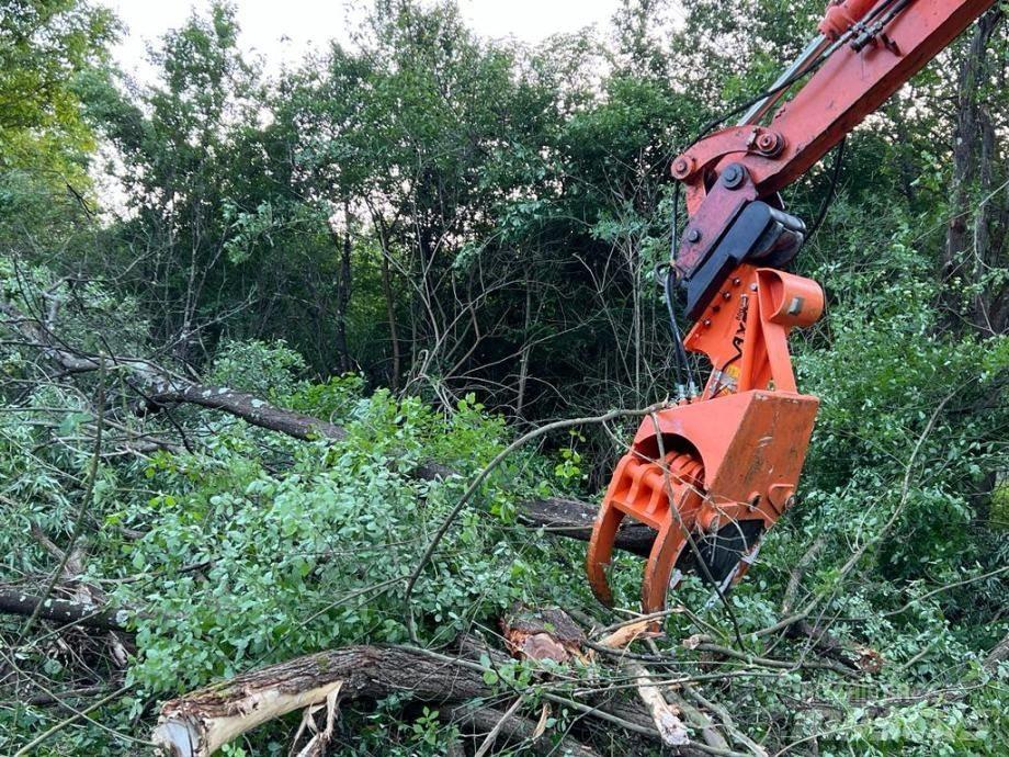 Axer 650HD L Kácecí harvestory