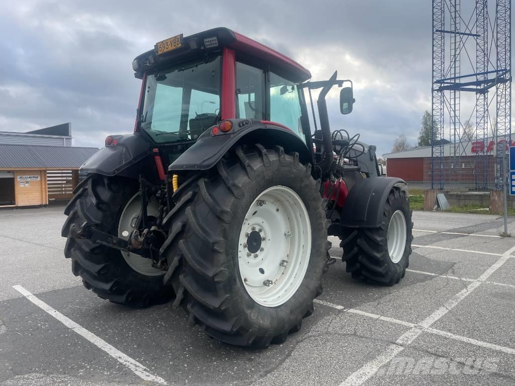 Valtra T 131 Traktory