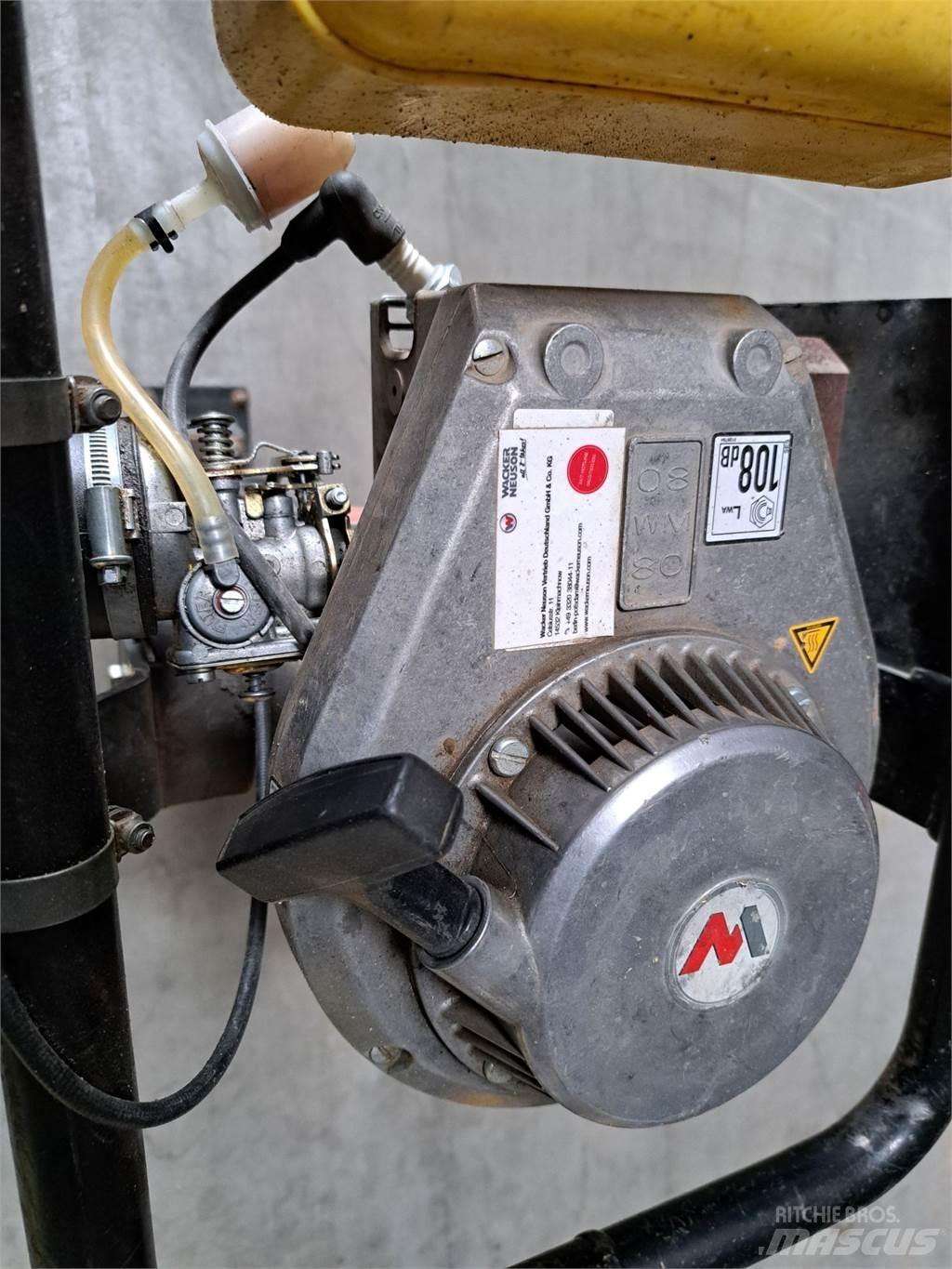 Wacker Neuson BS30 Vibrační pěchy
