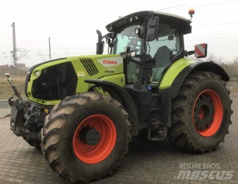 CLAAS AXION 870 Traktory