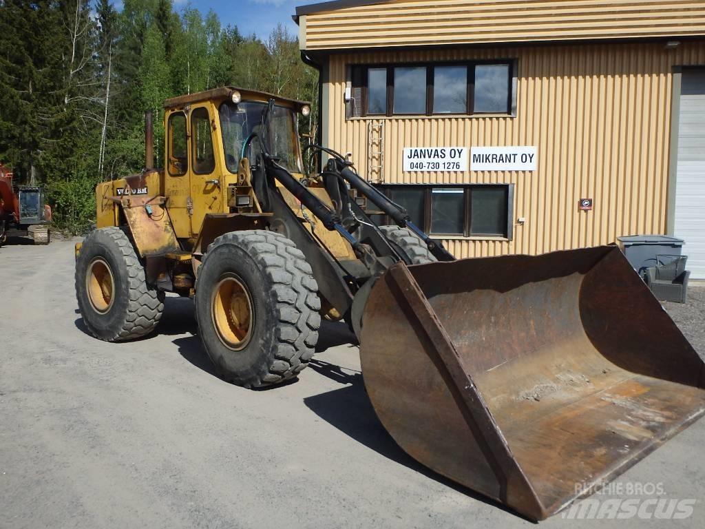Volvo BM 4400 Kolové nakladače