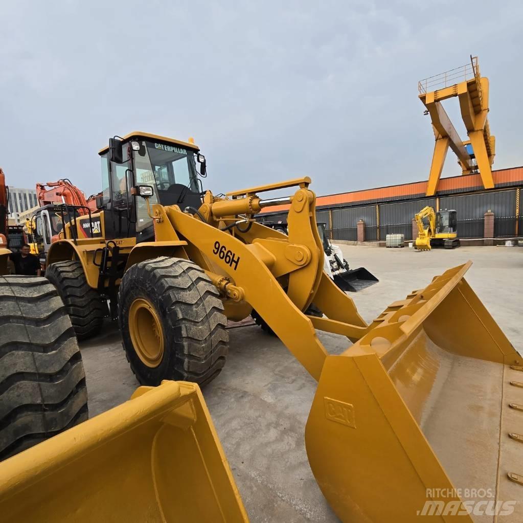 CAT 966 H Kolové nakladače