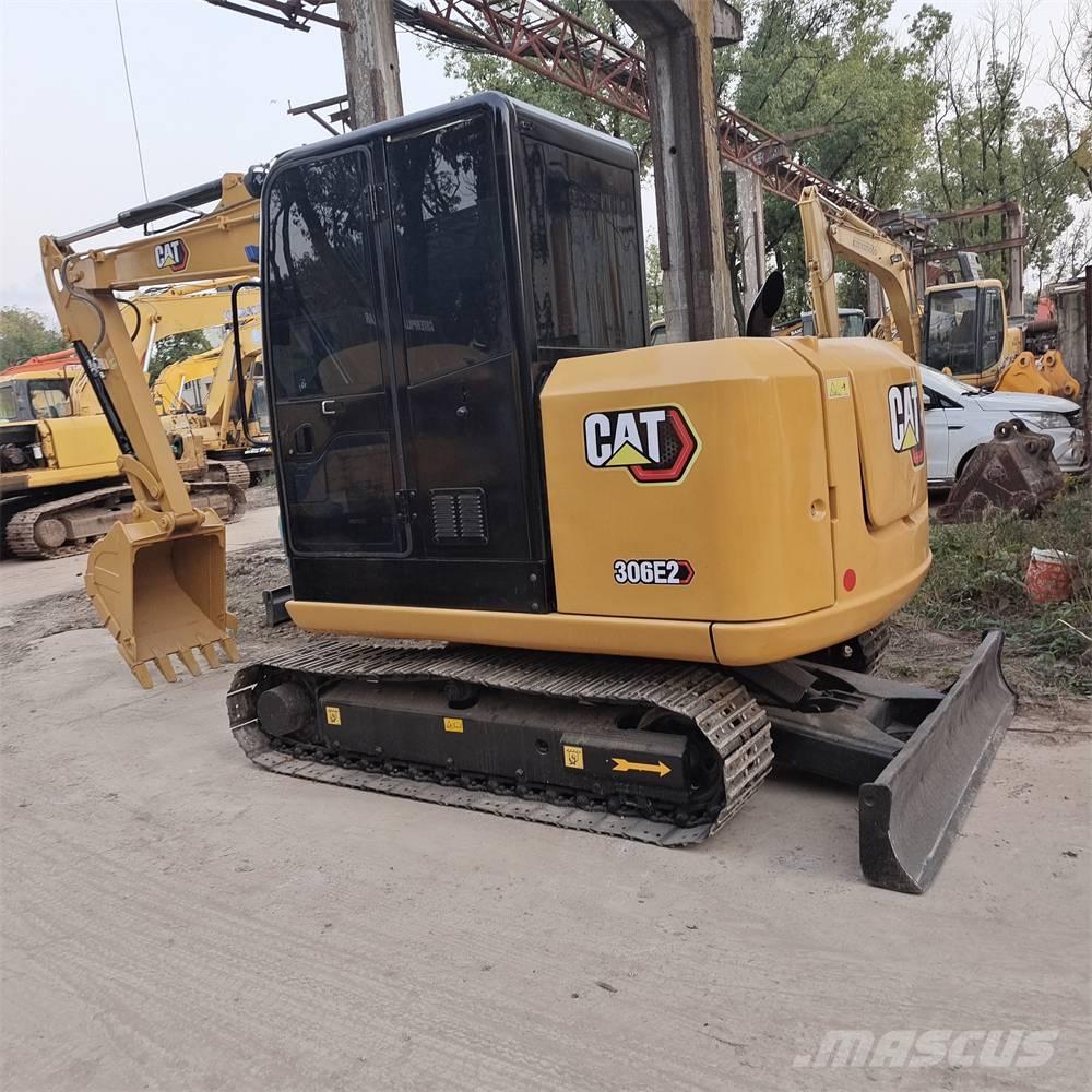 CAT 306 E Midi rýpadla 7t - 12t