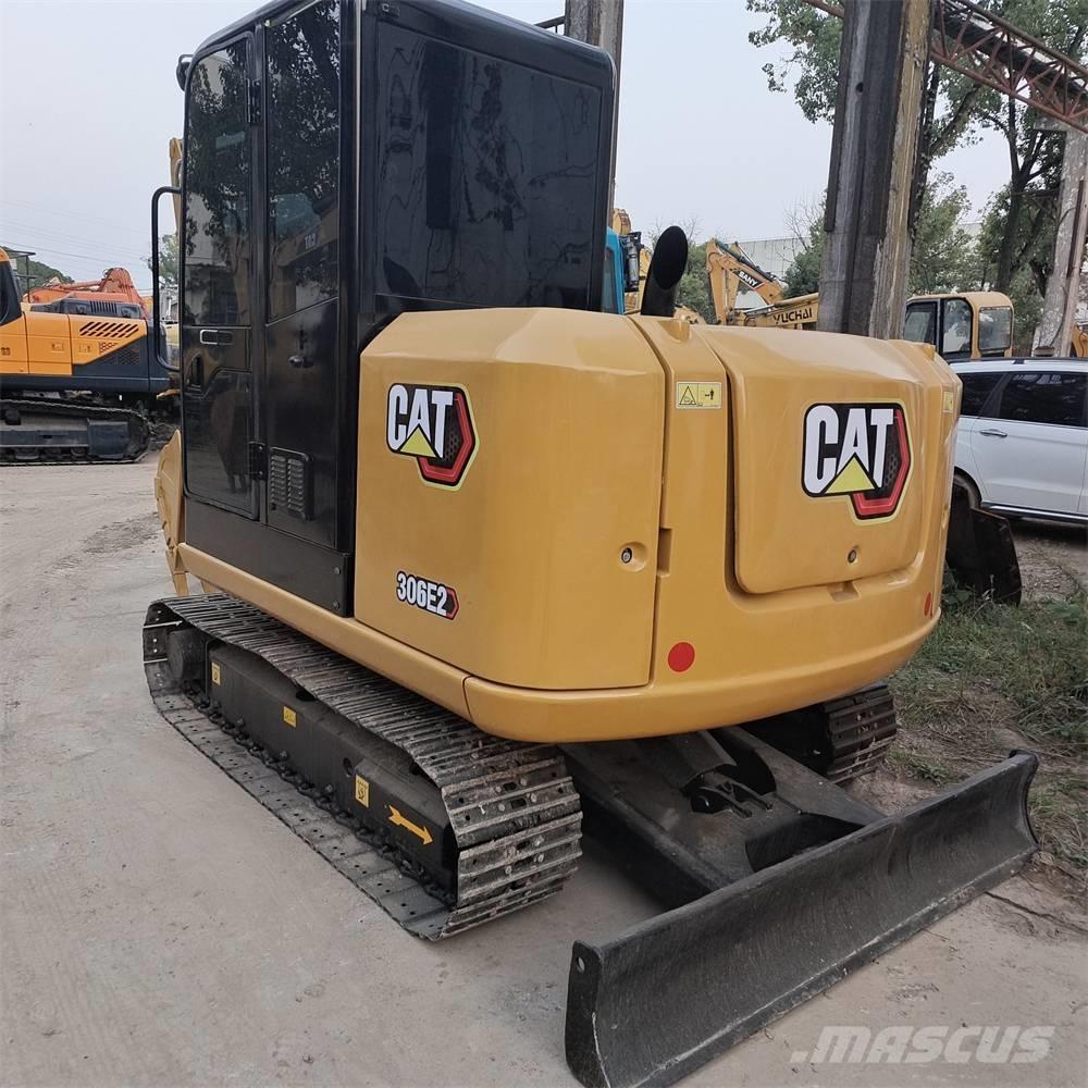 CAT 306 E Midi rýpadla 7t - 12t