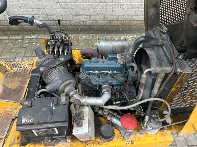 GiANT D 261 S Kolové nakladače