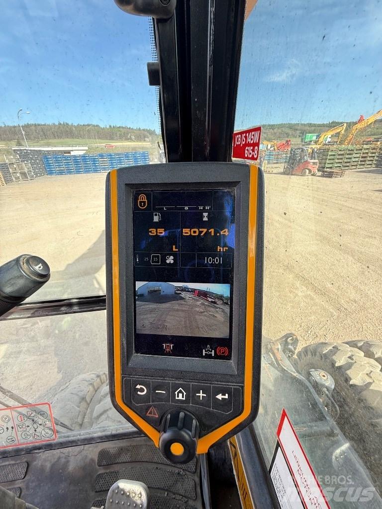 JCB JS 145 W Kolová rýpadla