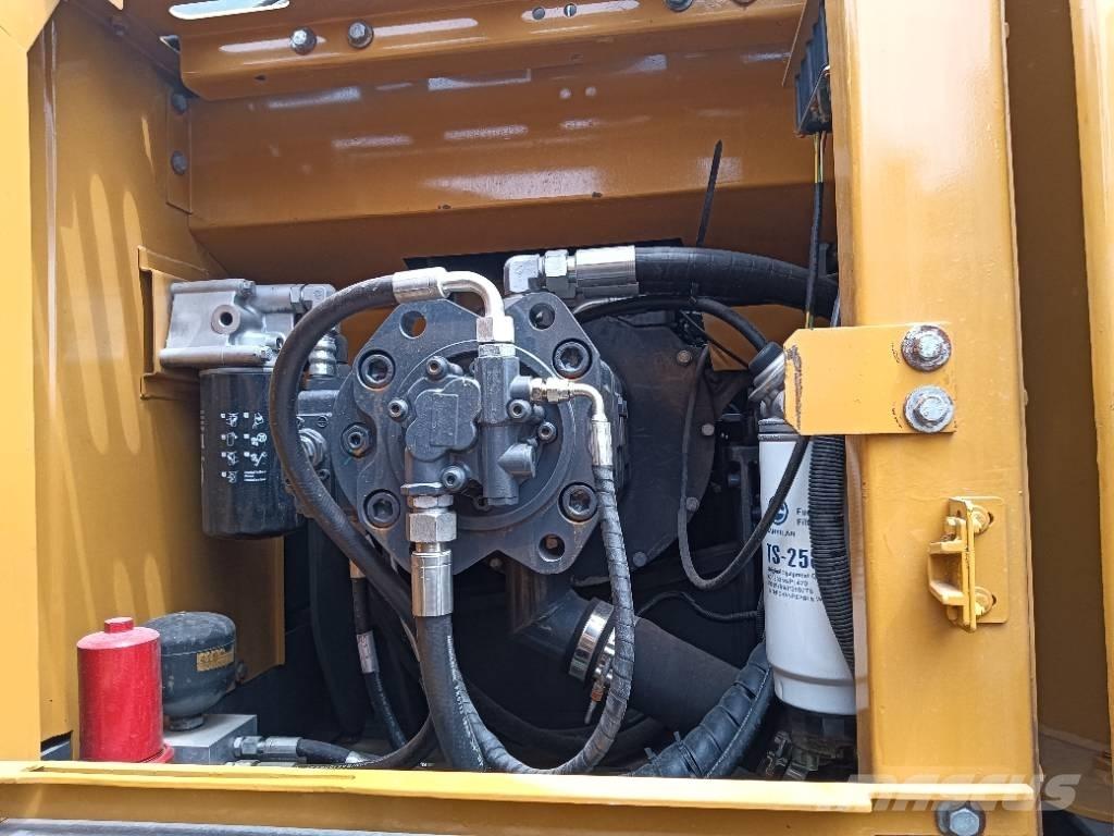 XCMG XE 215 DA Pásová rýpadla