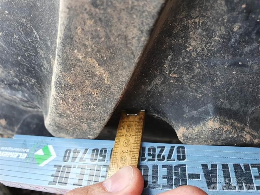 BKT 270/95R48 x2 Pneumatiky, kola a ráfky