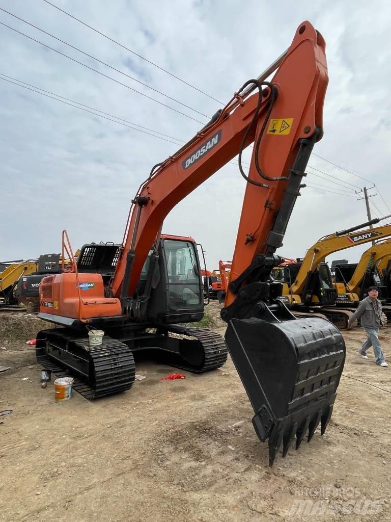 Doosan dx150 Pásová rýpadla