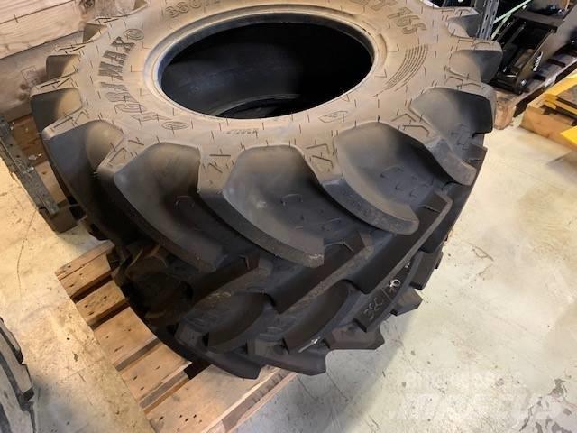 Agrimax RT765 Pneumatiky, kola a ráfky