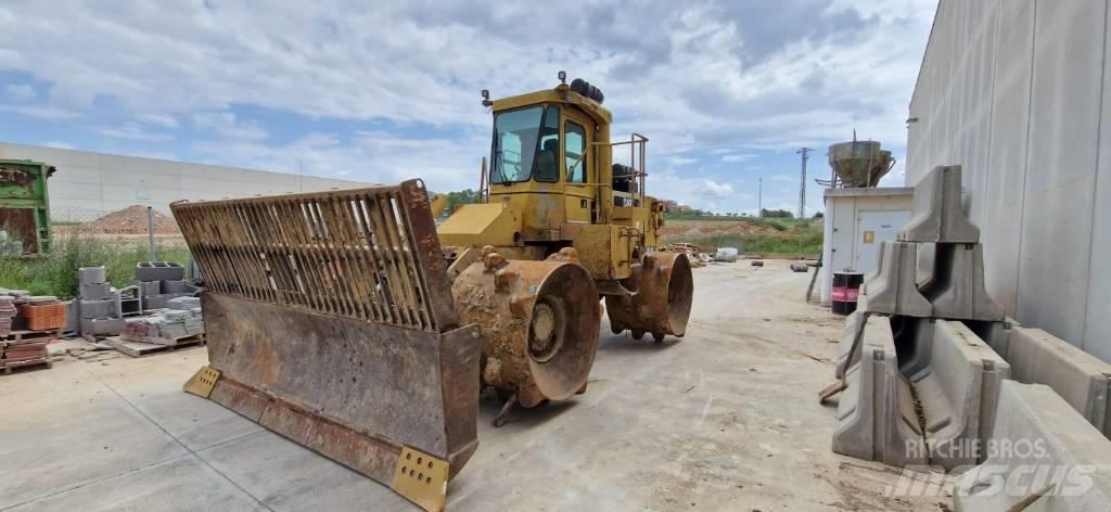 CAT 816B Skládkové kompaktory