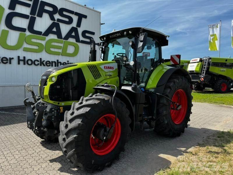CLAAS AXION 830 Traktory