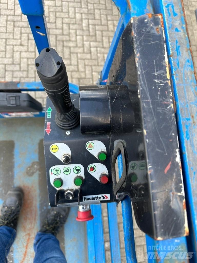 Haulotte Compact 14 Nůžková zvedací plošina