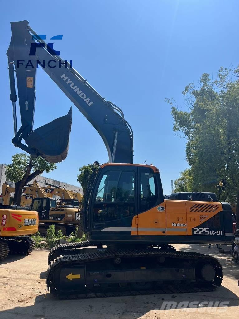Hyundai 225LC-9t Pásová rýpadla