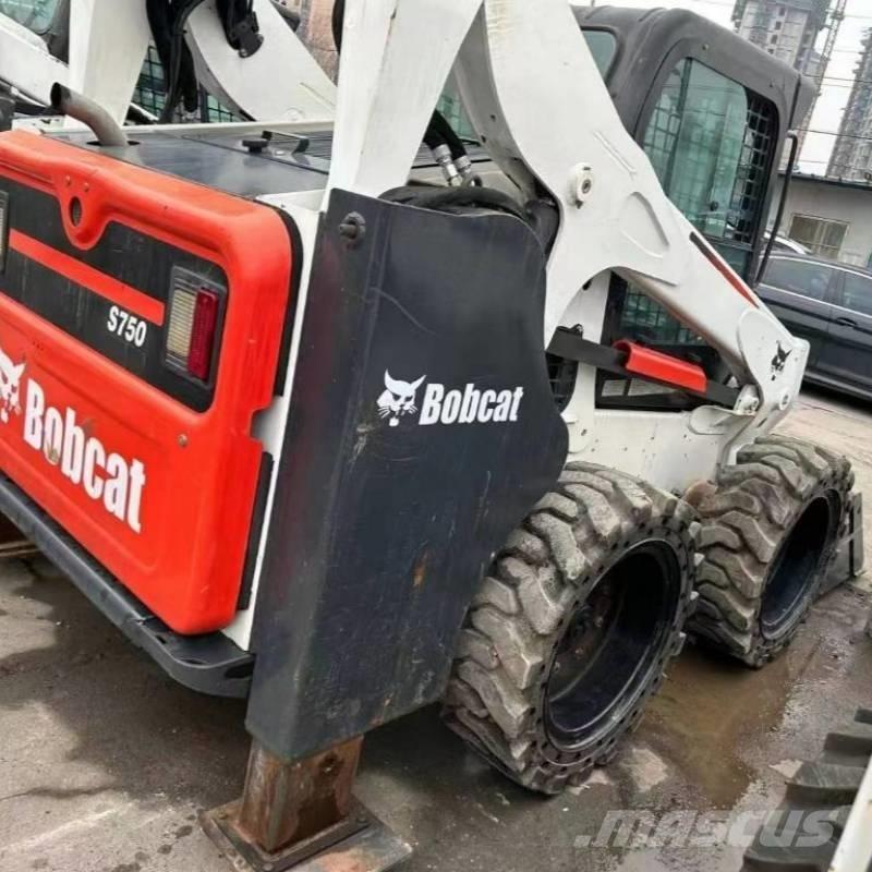 Bobcat S 750 Smykem řízené nakladače
