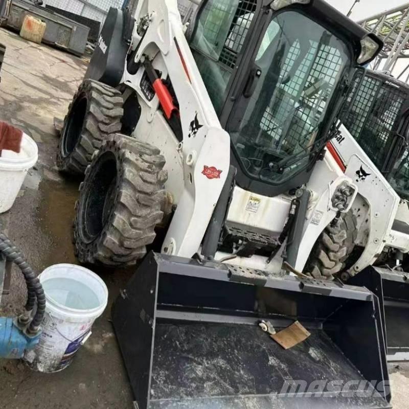 Bobcat S 750 Smykem řízené nakladače