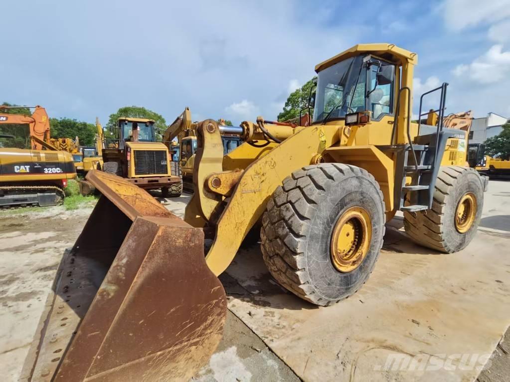 Komatsu WA 500 Kolové nakladače