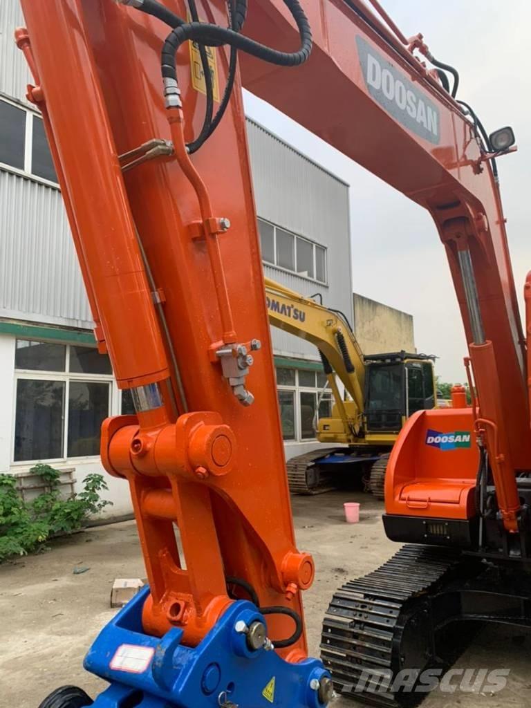 Doosan DX 75-9 C Midi rýpadla 7t - 12t