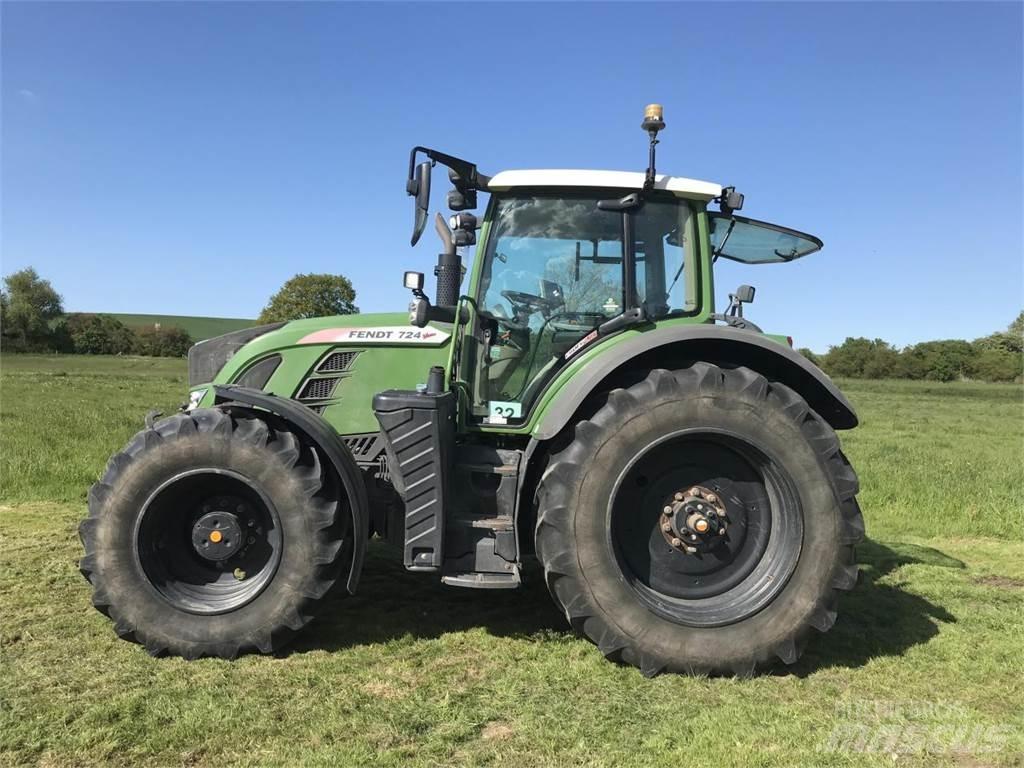Fendt 724 Vario Traktory