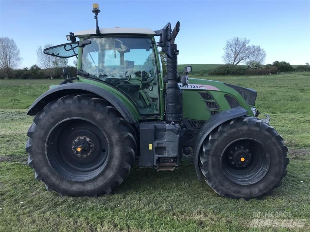 Fendt 724 Vario Traktory