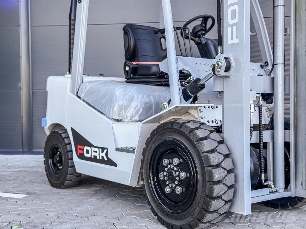 Fork LK30d-30 Dieselové vozíky