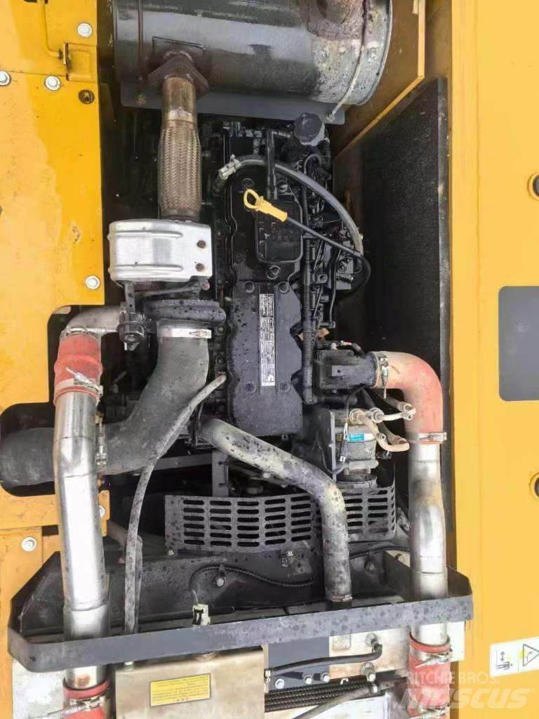 XCMG XE 200 DA Pásová rýpadla