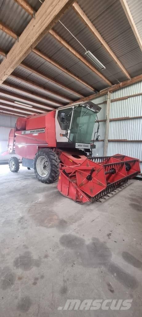 Massey Ferguson 22 Sklízecí mlátičky