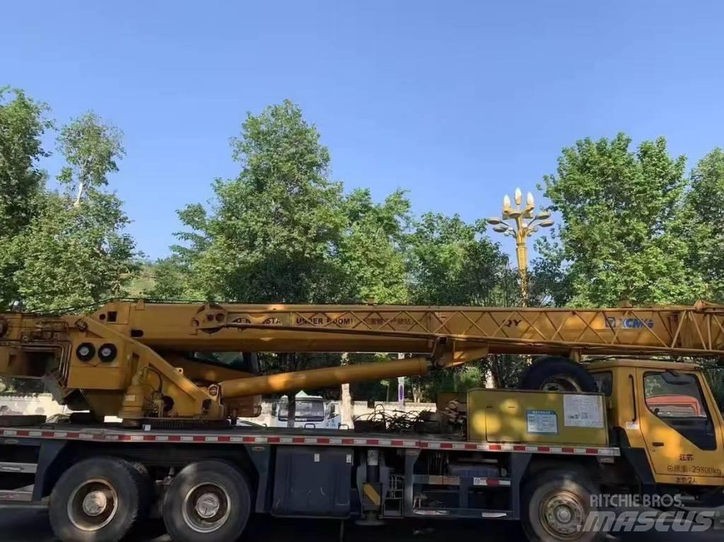 XCMG XZJ5305JQZ20 Univerzální terénní jeřáby