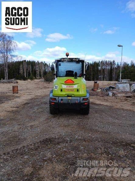 CLAAS 535 TORION Traktory