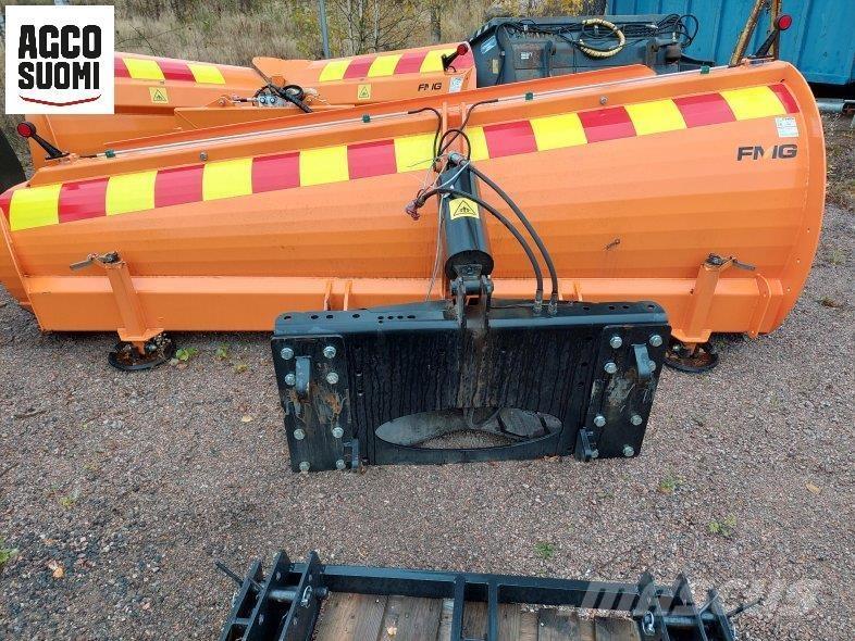 FMG ALUEAURA AA330 Sněžné pluhy, přední sněhové radlice