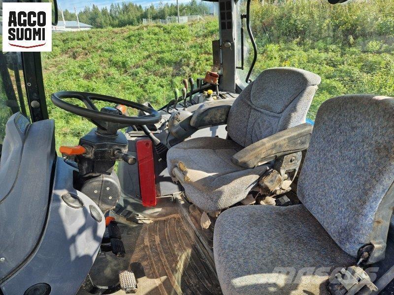 New Holland T6050 Traktory