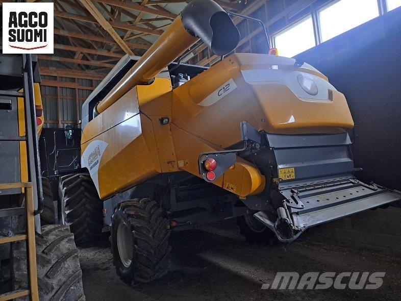 Sampo-Rosenlew C12 Sklízecí mlátičky