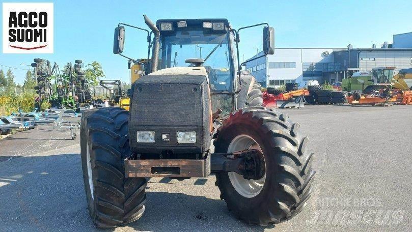 Valmet 8550 MEGA Traktory