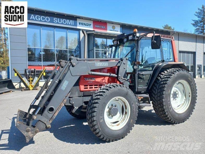 Valtra 6850 H Traktory