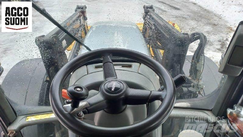 Valtra M150 Traktory