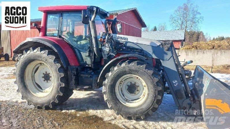 Valtra N122D Traktory