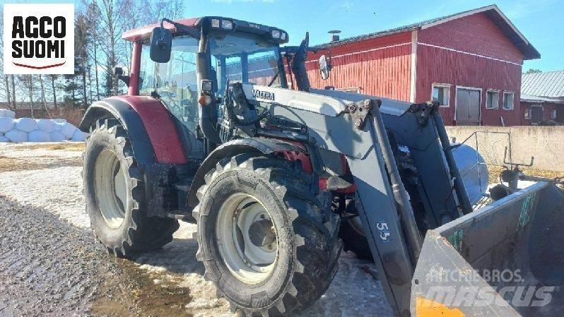 Valtra N122D Traktory