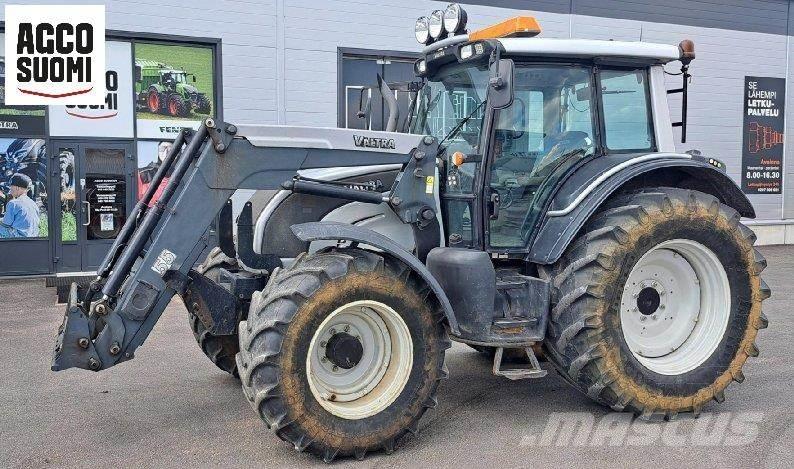 Valtra N141 A Traktory